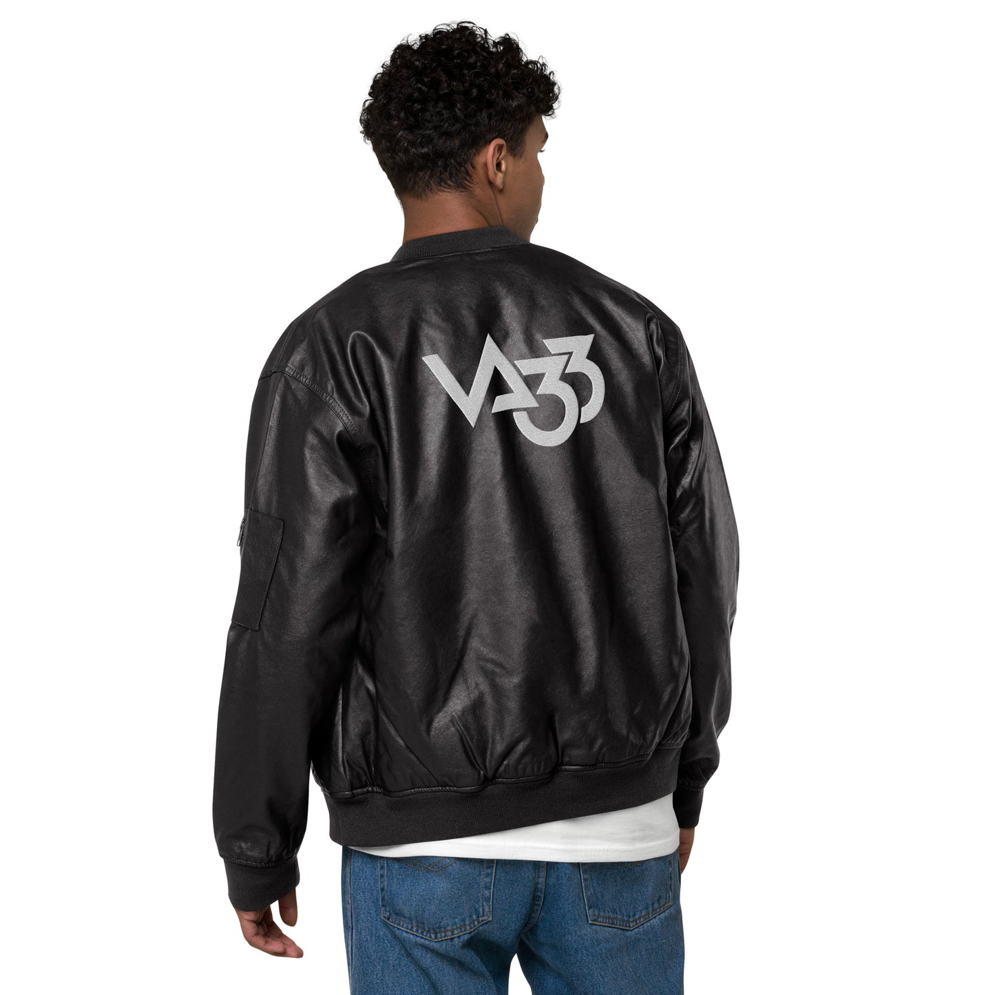 CV33_Chaqueta bomber de cuero