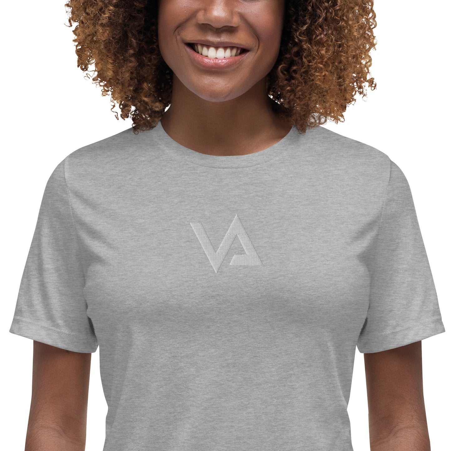 VA_Camiseta bordada relajada para mujer